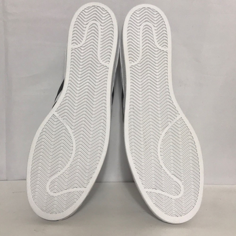 NEW Adidas Superstar White Black Stripes Sneakers - Picture 4 of 8